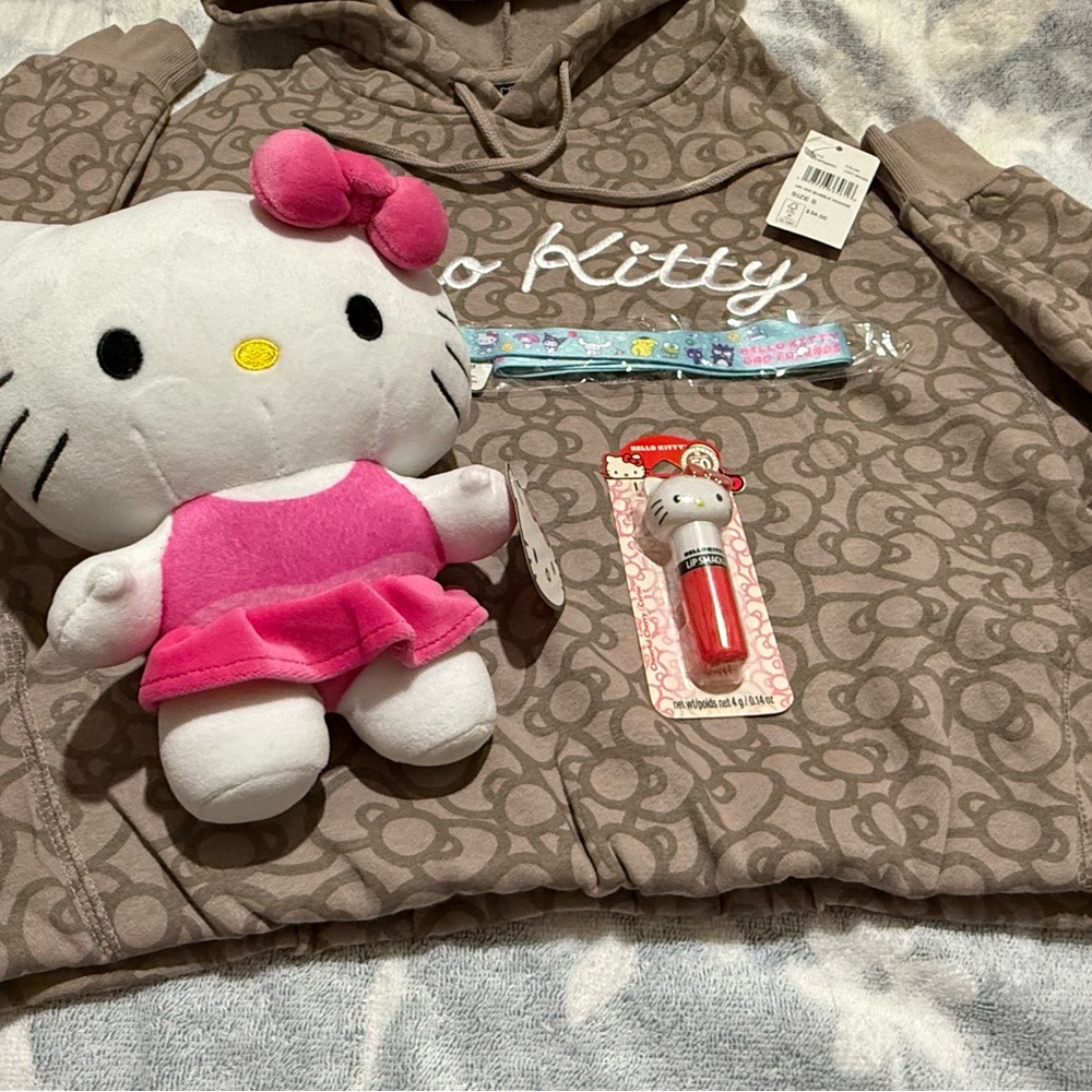 Hello Kitty bundle - Picture 5 of 5
